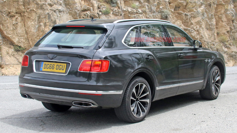 Bentley Bentayga proto hybride rechargeable