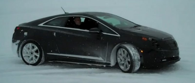 Cadillac ELR dans la neige