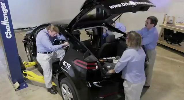 Démontage d'une Chevrolet Volt