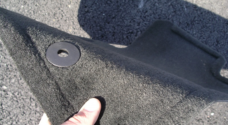 Accroche tapis de sol avant Opel Ampera