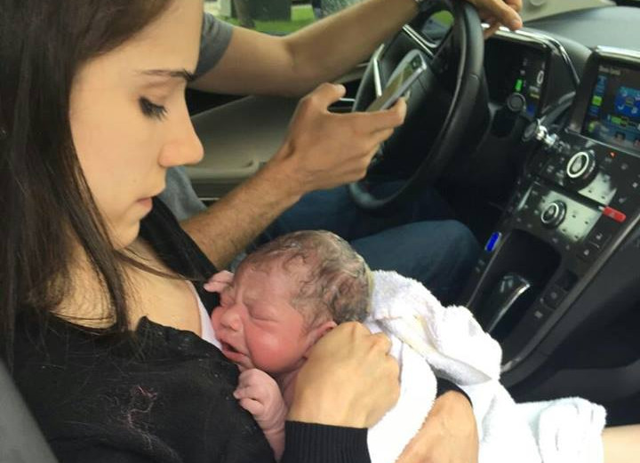 Bébé né dans une Chevrolet Volt