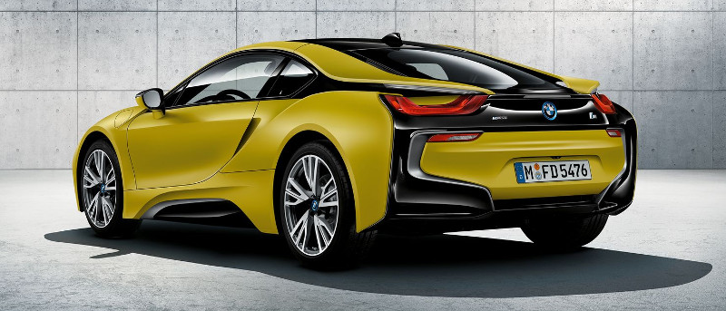 BMW i8 Protonic Frozen Yellow Edition