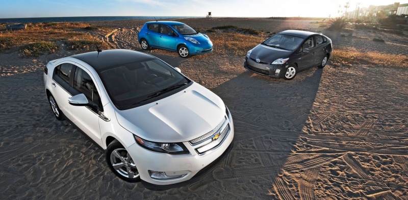 Chevrolet Volt, Nissan Leaf et Toyota Prius